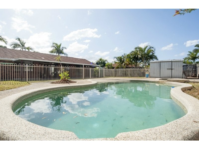 9 Minden Crescent, Helensvale QLD 4212