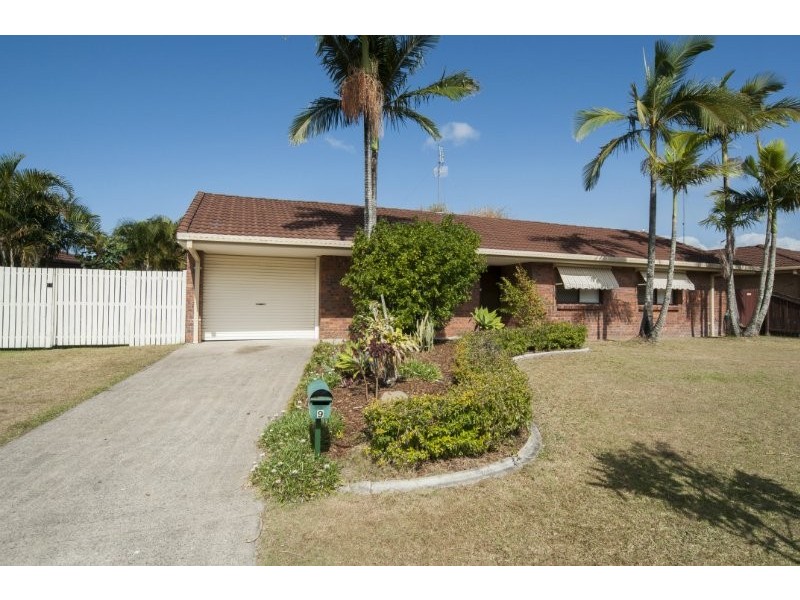 9 Minden Crescent, Helensvale QLD 4212