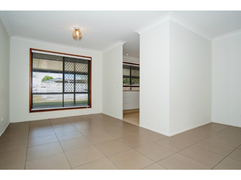9 Minden Crescent, Helensvale QLD 4212