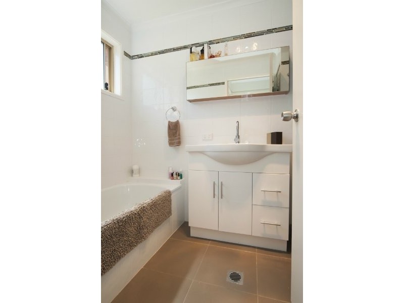 1/9 Chaplin Crescent, Oxenford QLD 4210