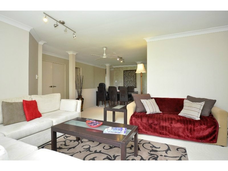 23 Palmerston Drive, Oxenford QLD 4210