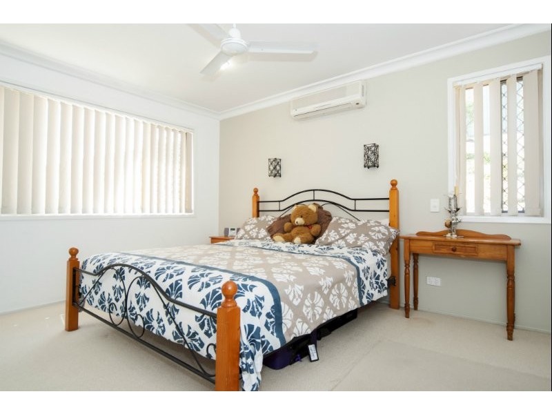 22/1 Archipelago Street, Pacific Pines QLD 4211