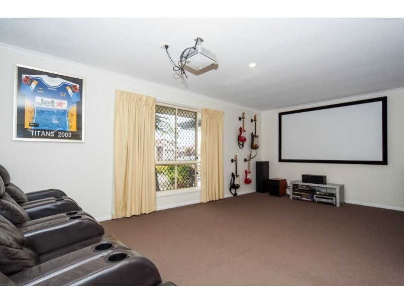 14 Westpark Court, Helensvale QLD 4212