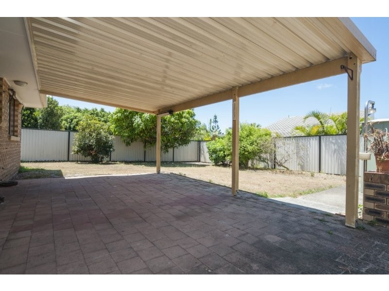 145 Oxley Drive, Hollywell QLD 4216