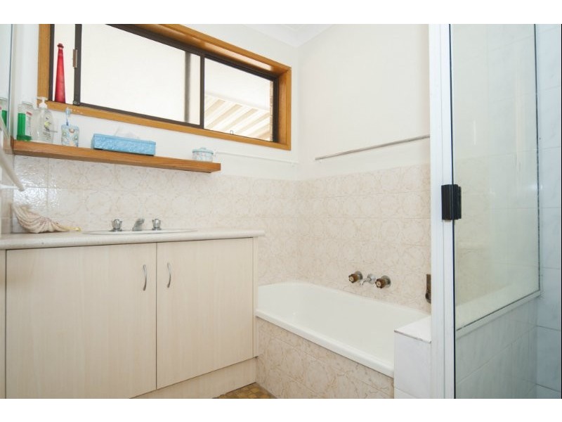 145 Oxley Drive, Hollywell QLD 4216