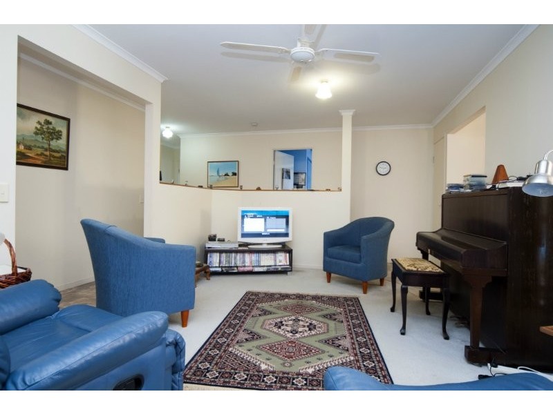 22 Cootharaba Drive, Helensvale QLD 4212