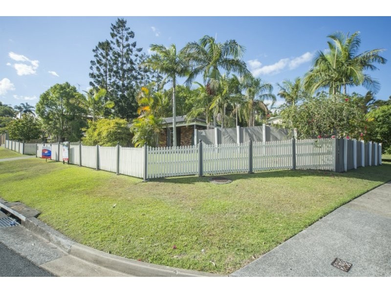 1 Koolewong Parade, Ashmore QLD 4214