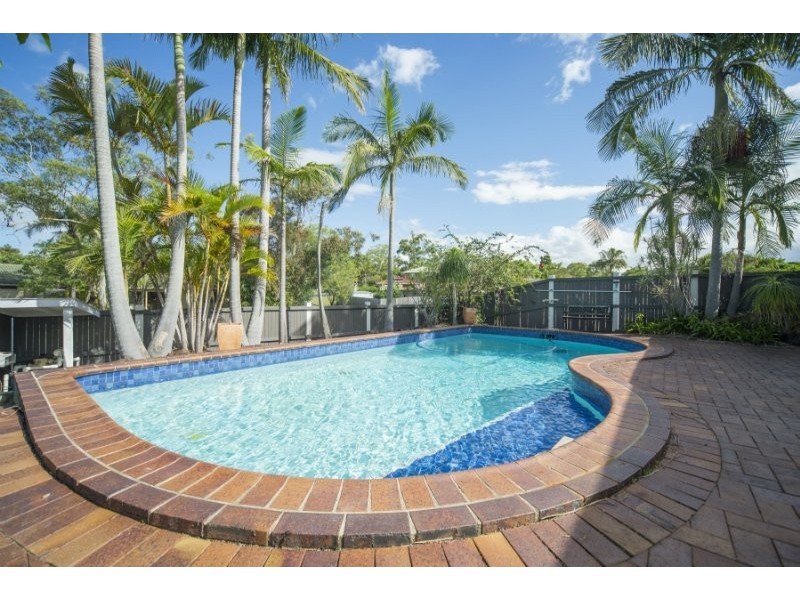 1 Koolewong Parade, Ashmore QLD 4214
