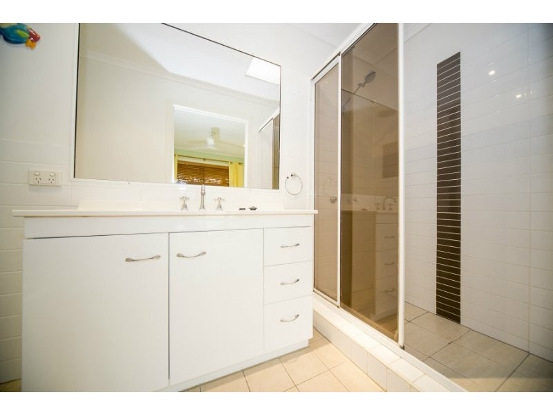 1 Koolewong Parade, Ashmore QLD 4214