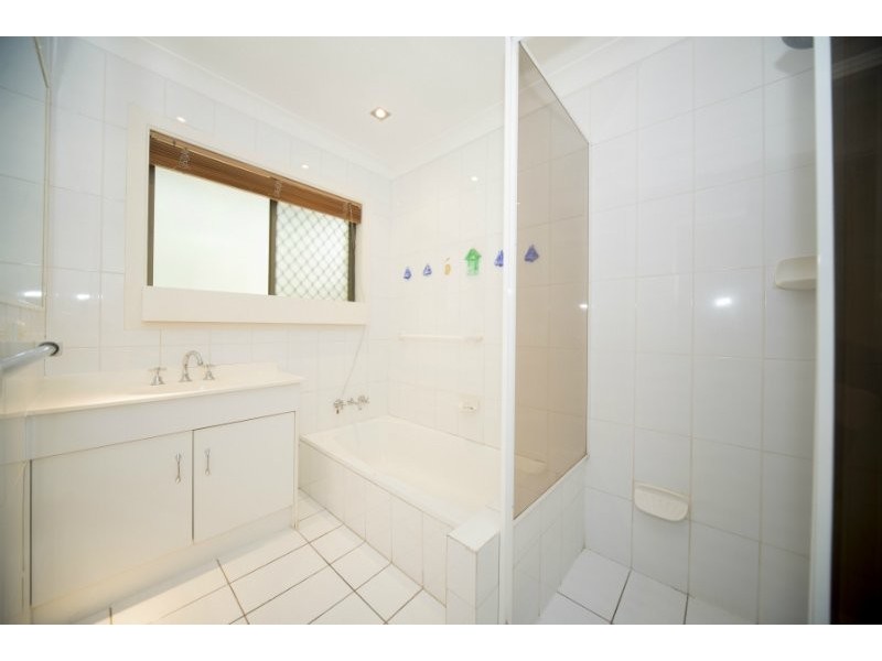 1 Koolewong Parade, Ashmore QLD 4214