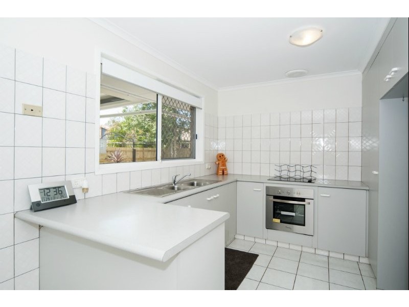 2/16 River Oak Drive, Helensvale QLD 4212