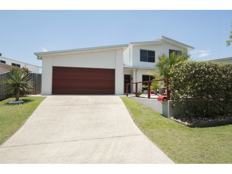 1/13 Shannon Brook Grove, Oxenford QLD 4210