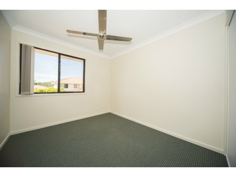 504/2 Gentian Drive, Arundel QLD 4214