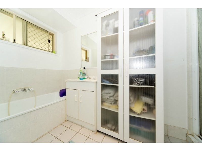 2/5 Academy Street, Oxenford QLD 4210