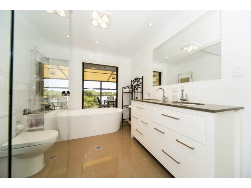 12 Edward Street, Labrador QLD 4215