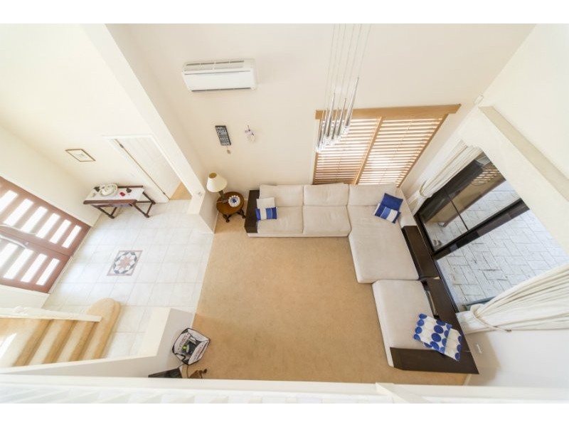 19 Calmwater Crescent, Helensvale QLD 4212