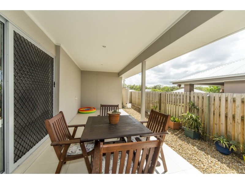 2/12 Jones Street, Coomera QLD 4209