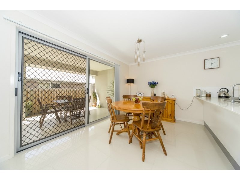 2/12 Jones Street, Coomera QLD 4209