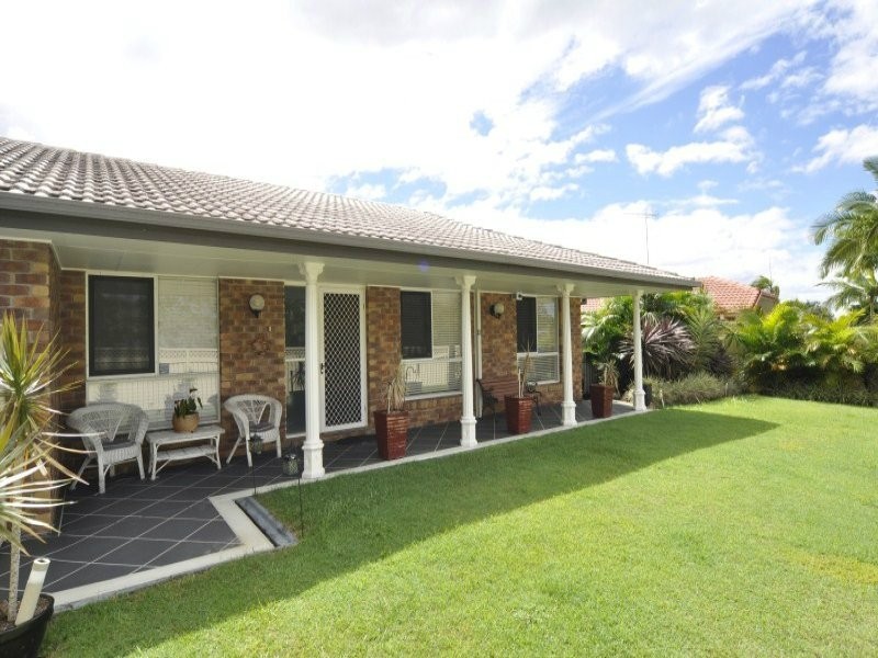 79 Parkes Drive, Helensvale QLD 4212