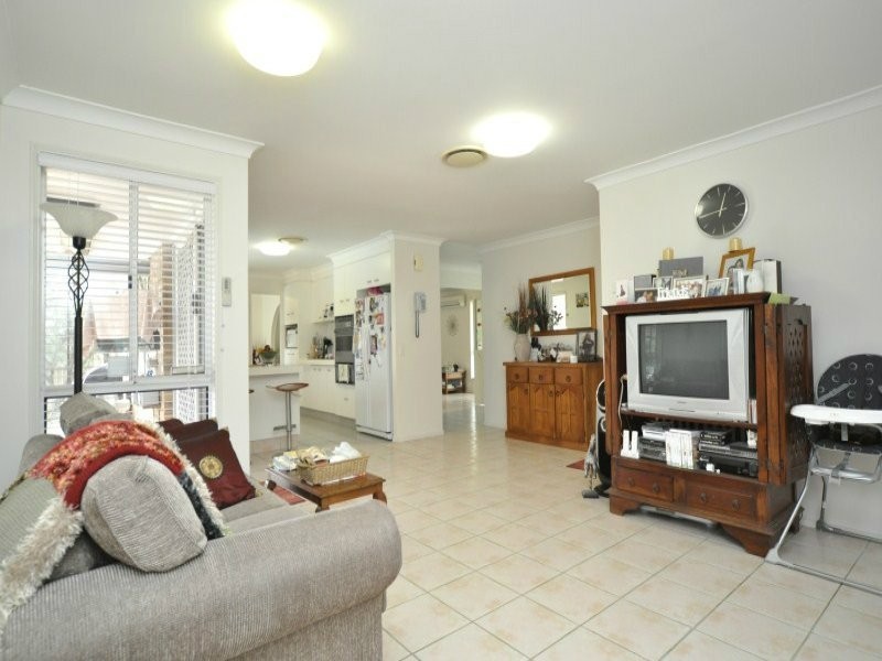 79 Parkes Drive, Helensvale QLD 4212