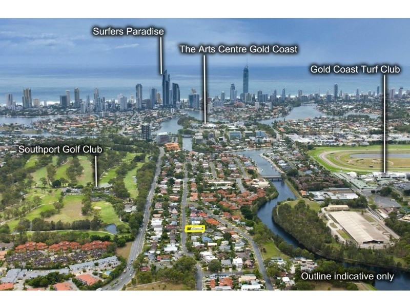 2/46 Heeb Street, Bundall QLD 4217