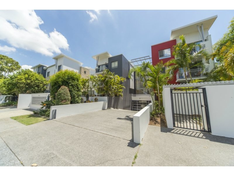 10/13 Bright Avenue, Labrador QLD 4215