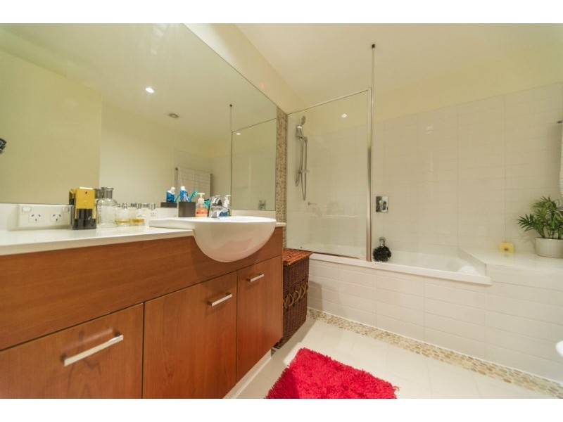 10/13 Bright Avenue, Labrador QLD 4215