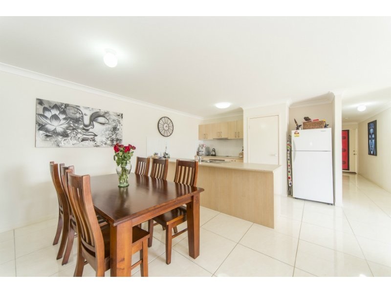 2/20 Aldgate Crescent, Pacific Pines QLD 4211