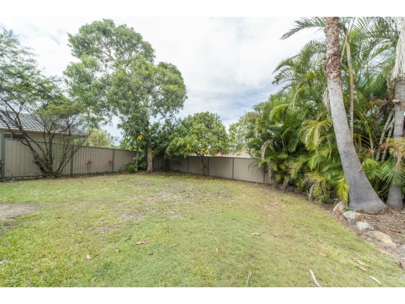 6 Tambo Court, Helensvale QLD 4212