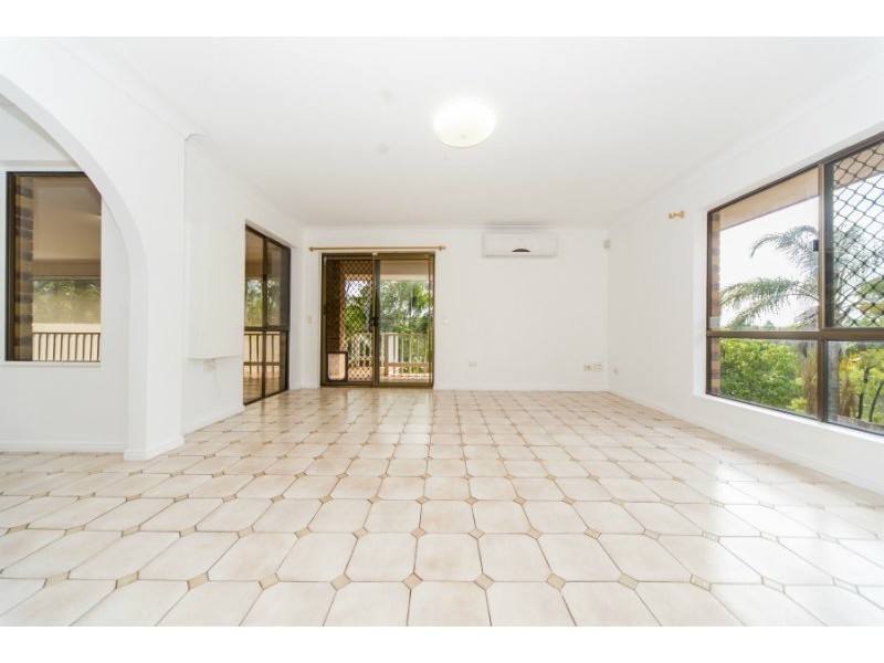 51 Tamworth Drive, Helensvale QLD 4212