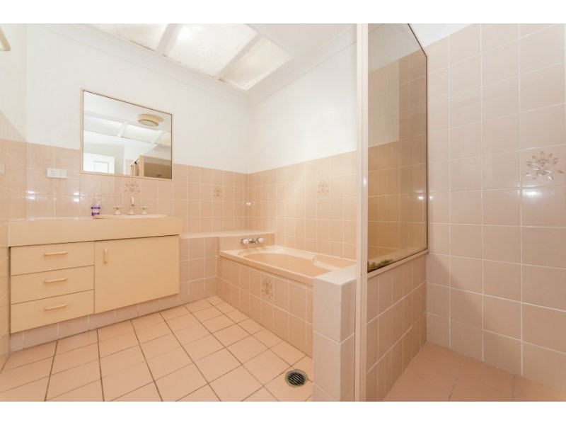 51 Tamworth Drive, Helensvale QLD 4212