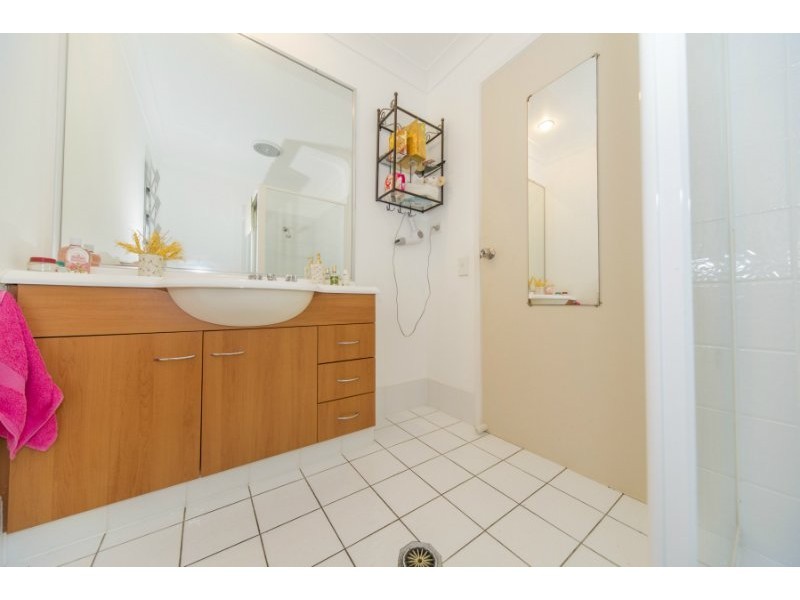 19/24 Amsonia Court, Arundel QLD 4214