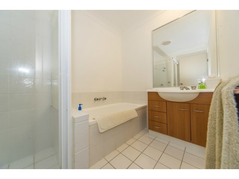 19/24 Amsonia Court, Arundel QLD 4214