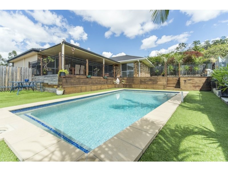 77 Santa Isobel Boulevarde, Pacific Pines QLD 4211