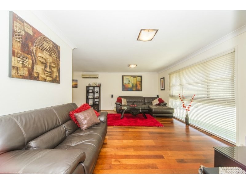 77 Santa Isobel Boulevarde, Pacific Pines QLD 4211