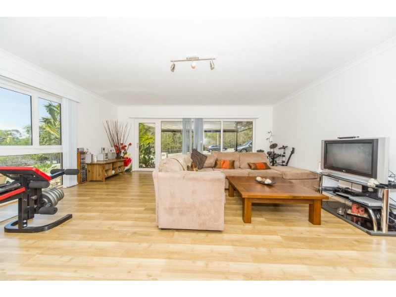 77 Santa Isobel Boulevarde, Pacific Pines QLD 4211