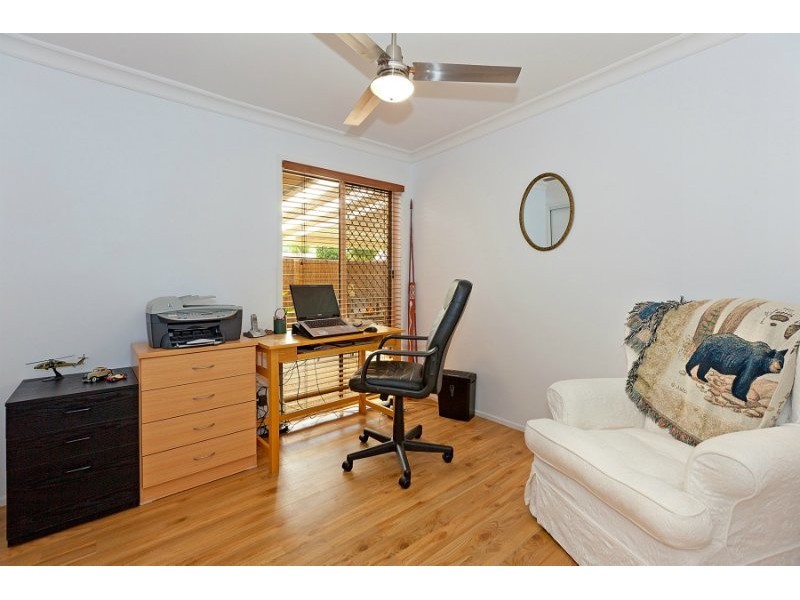 24/1 Archipelago Street, Pacific Pines QLD 4211