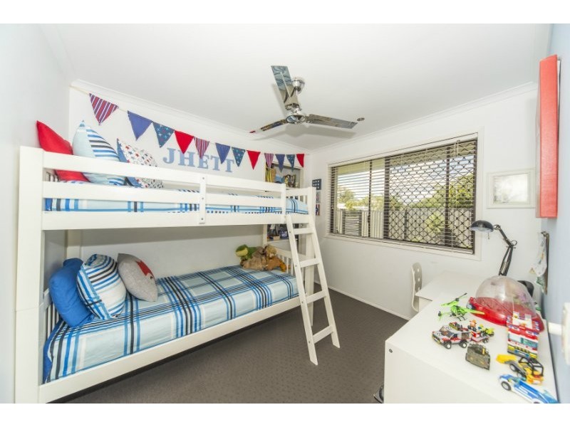 1 Tambo Court, Helensvale QLD 4212