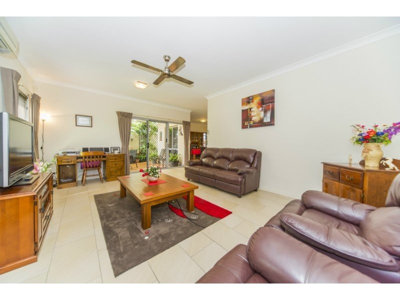 15B Shannonbrook Grove, Oxenford QLD 4210