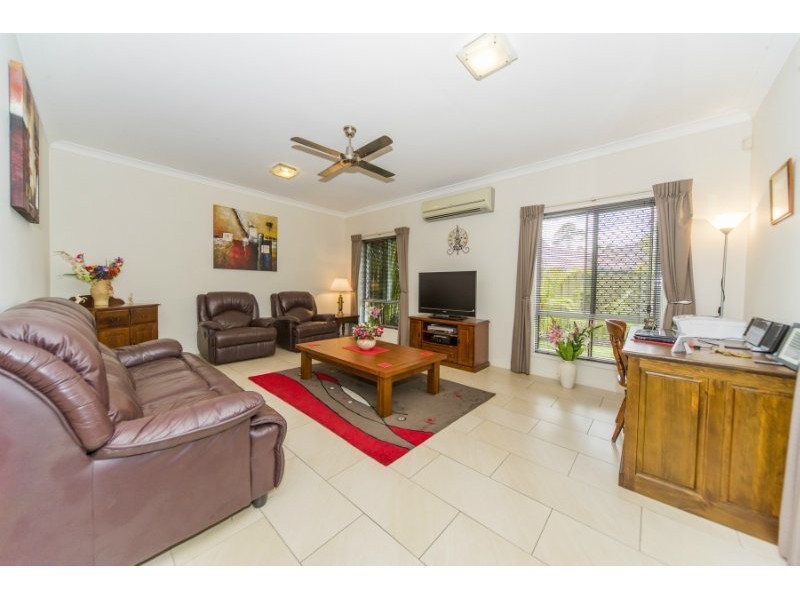 15B Shannonbrook Grove, Oxenford QLD 4210