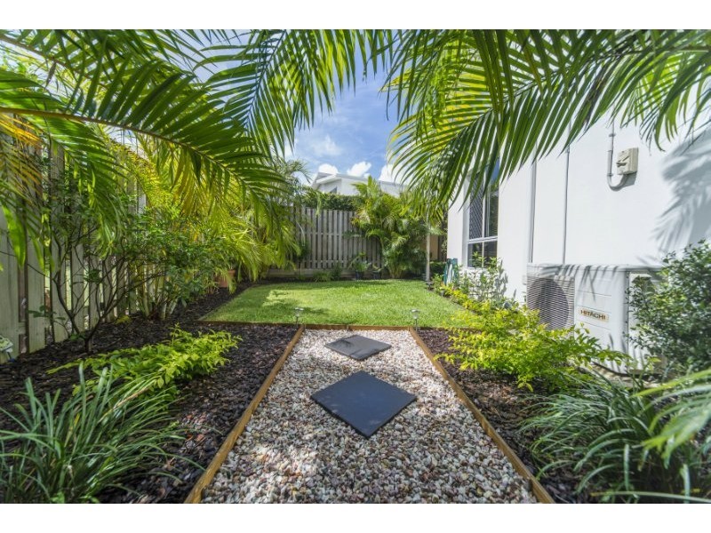 15B Shannonbrook Grove, Oxenford QLD 4210