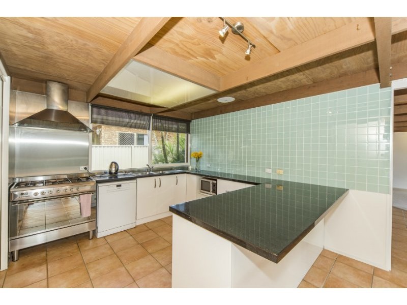 17 Cadell Drive, Helensvale QLD 4212