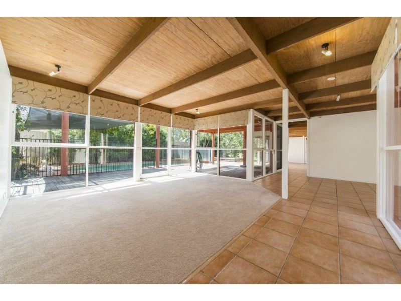 17 Cadell Drive, Helensvale QLD 4212