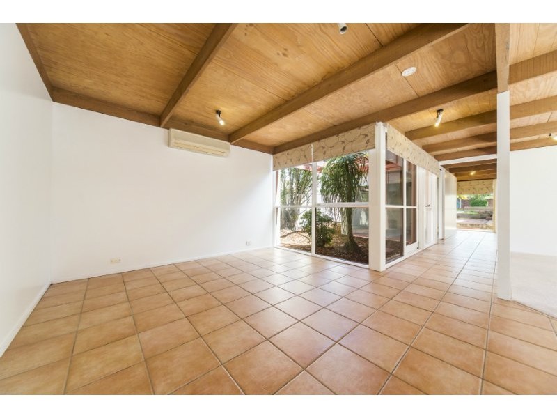 17 Cadell Drive, Helensvale QLD 4212