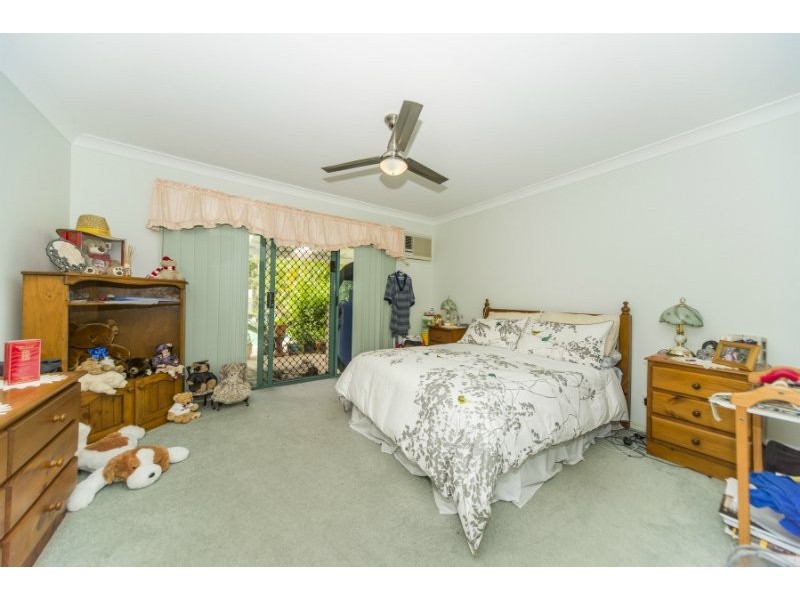 4 Poeppel Place, Helensvale QLD 4212