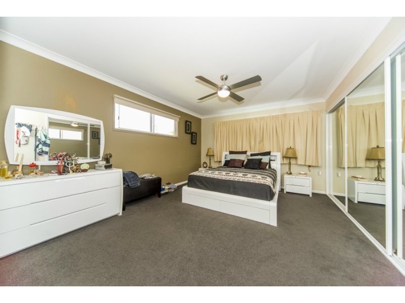 12 Boreen Court, Helensvale QLD 4212