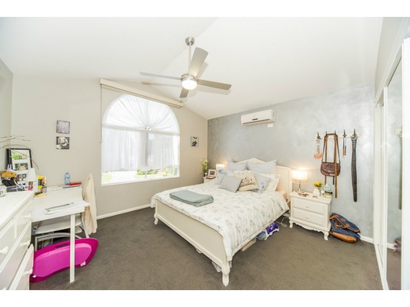 12 Boreen Court, Helensvale QLD 4212