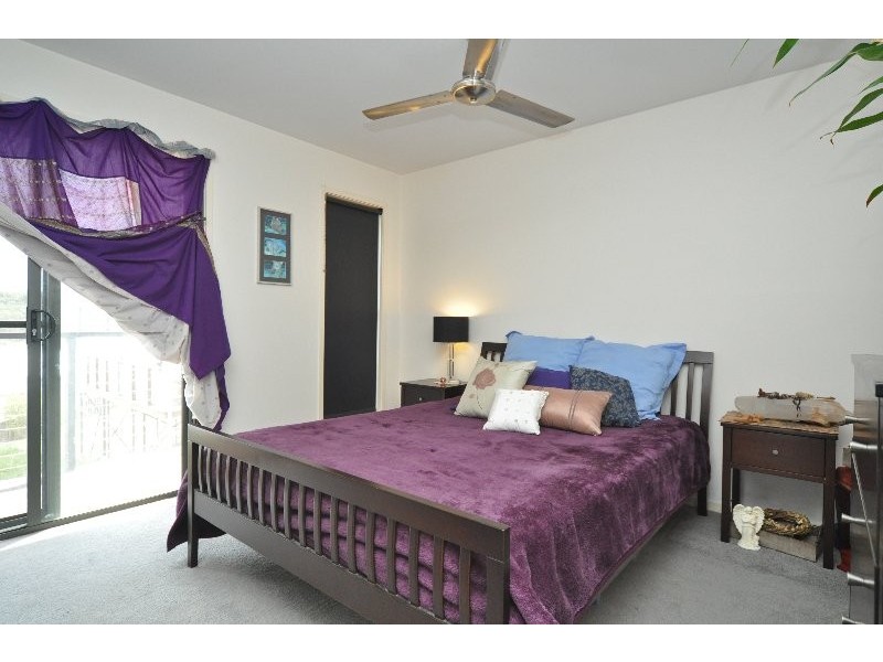 137 Wunburra Circle, Pacific Pines QLD 4211