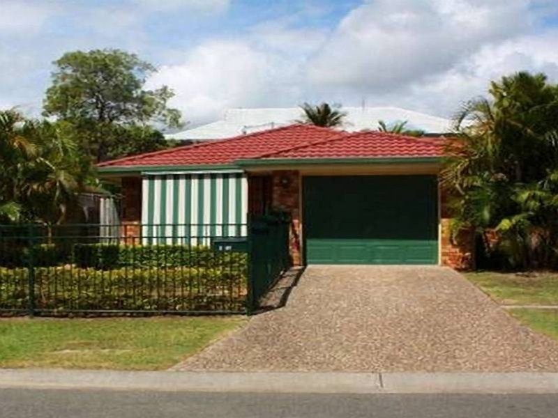 2/81 Cootharaba Drive, Helensvale QLD 4212