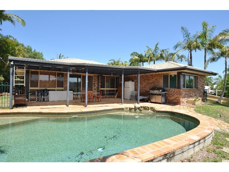 8 Katoomba Court, Helensvale QLD 4212